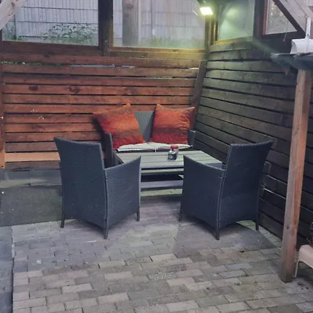 Ruhige, Zentrale Erdgeschoss Mit Parkplatz *